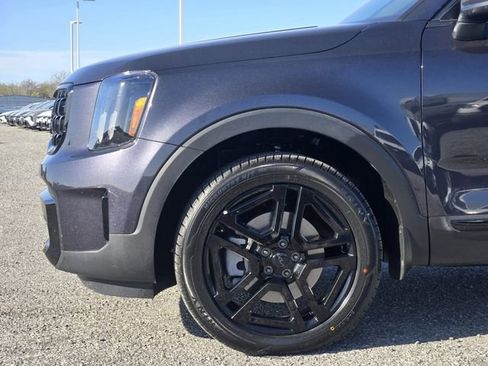 Used 2025 Kia Telluride EX X-Line image 9