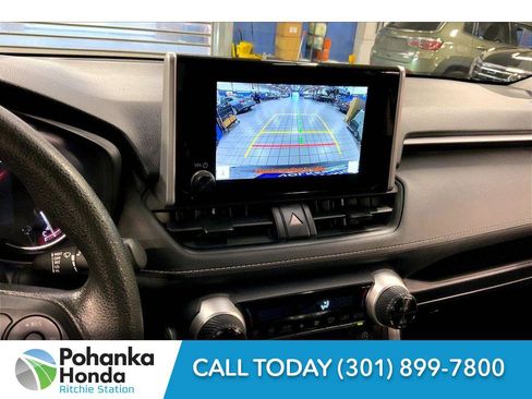 Used 2025 Toyota RAV4 XLE image 24