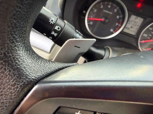 Used 2013 Subaru Crosstrek 2.0i Premium image 32