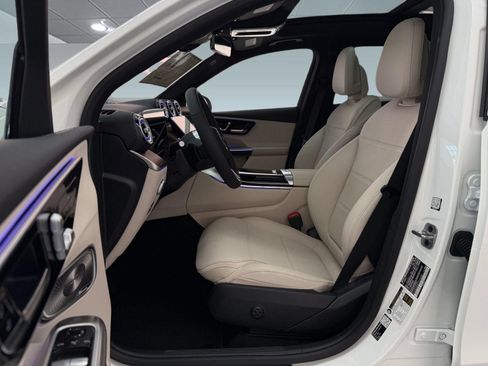 New 2026 Mercedes-Benz GLC 300 image 5