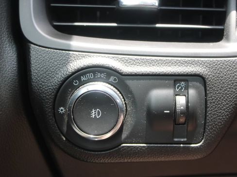 Used 2020 Buick Envision Preferred FWD image 28