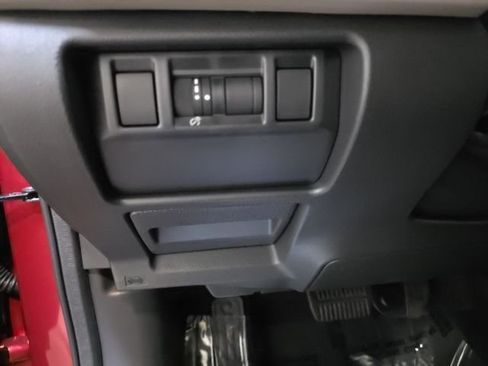 Used 2026 Subaru Forester Premium AWD/4WD image 18