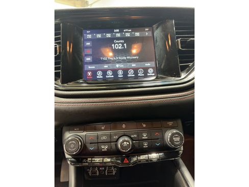 Used 2023 Dodge Durango GT image 38