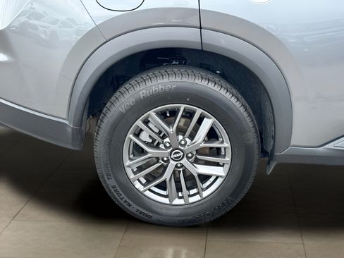Used 2024 Nissan Rogue S AWD/4WD image 34