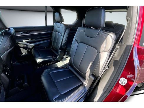 New 2025 Jeep Grand Cherokee L Limited w/ Luxury Tech Group II image 11