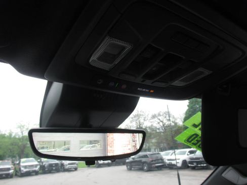 Used 2024 GMC Sierra 2500 AT4 w/ AT4 Premium Plus Package AWD/4WD image 39