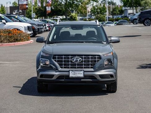 New 2026 Hyundai Venue SEL FWD image 7