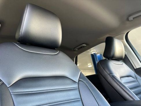 Used 2021 Ford Edge SEL image 16