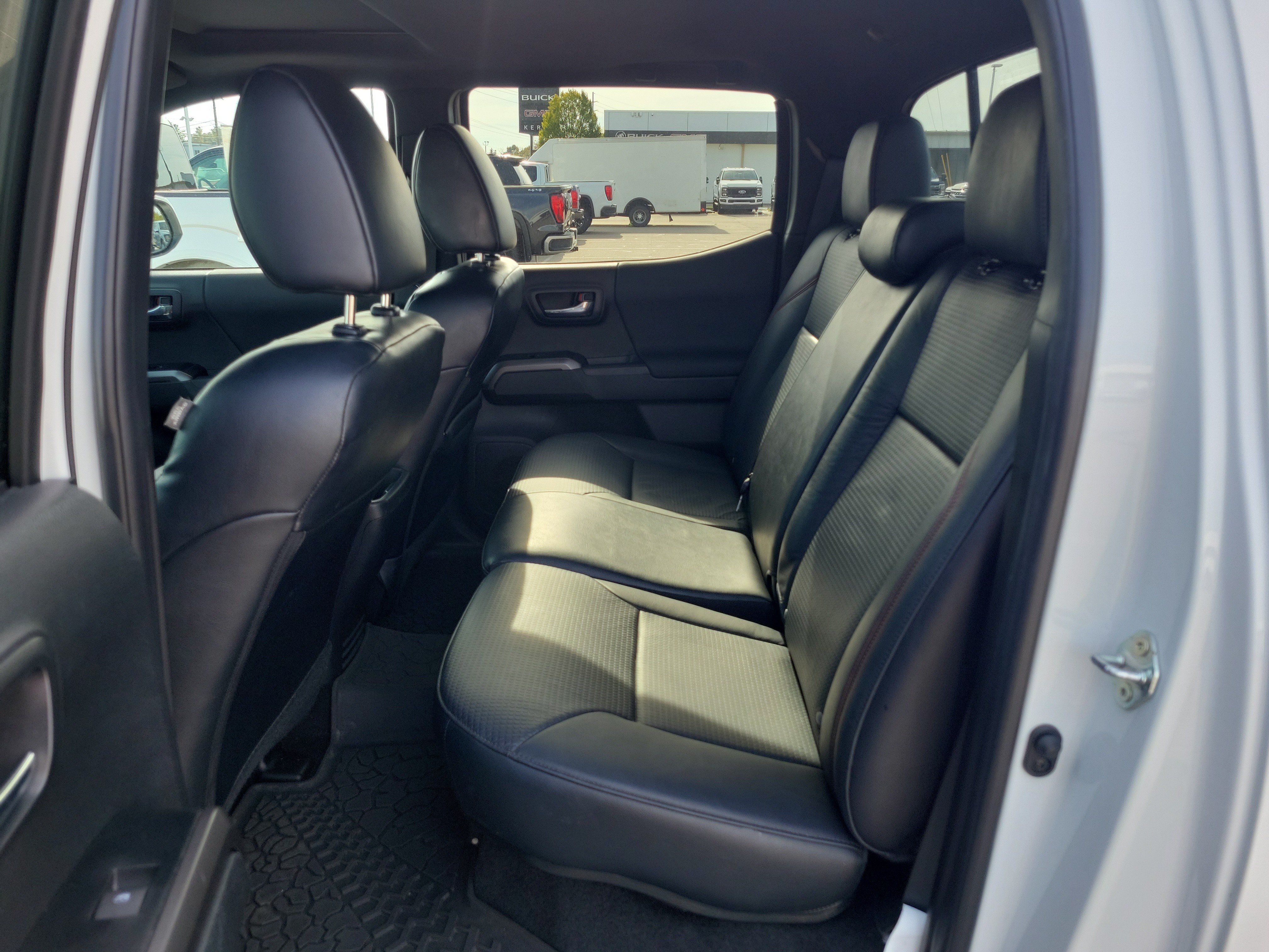 Used 2023 Toyota Tacoma TRD Pro AWD/4WD image 11