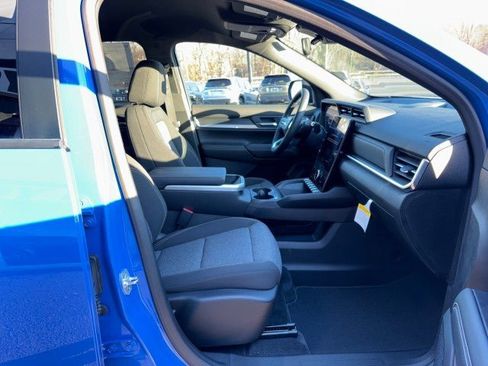 New 2025 GMC Terrain Elevation image 43