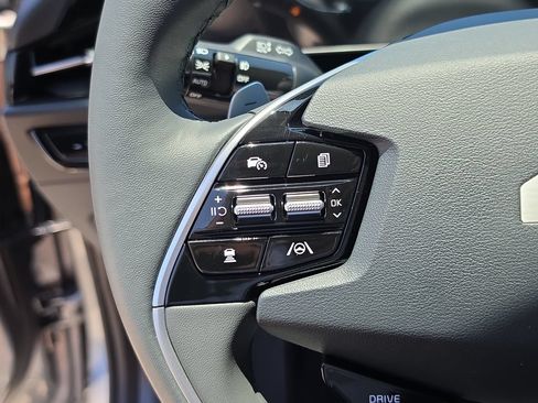 New 2026 Kia Niro FWD image 31