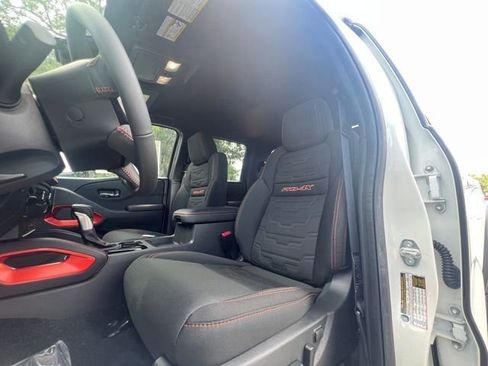 New 2025 Nissan Frontier PRO-4X image 16