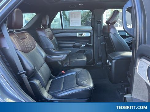 Certified 2022 Ford Explorer Platinum w/ Equipment Group 601A image 19