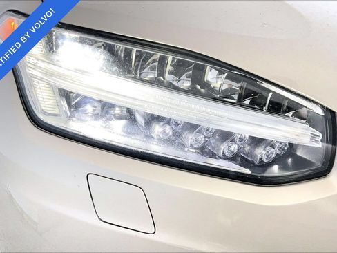 Used 2024 Volvo XC90 B6 Ultimate w/ Protection Package Premier AWD/4WD image 34