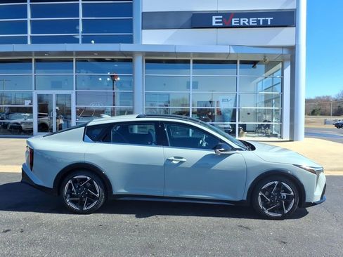New 2026 Kia K4 GT-Line image 2