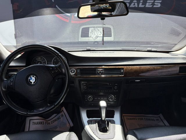 Used 2009 BMW 328i xDrive Sedan AWD/4WD image 22