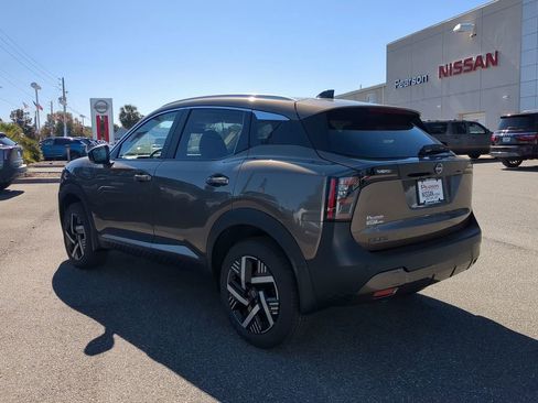 New 2026 Nissan Kicks SV w/ SV Premium Package image 6