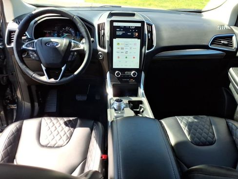 Used 2024 Ford Edge Titanium AWD/4WD image 12