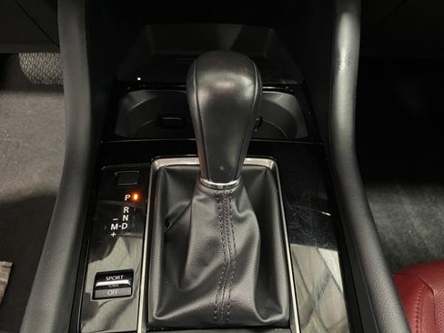 Used 2024 MAZDA MAZDA3 s image 24