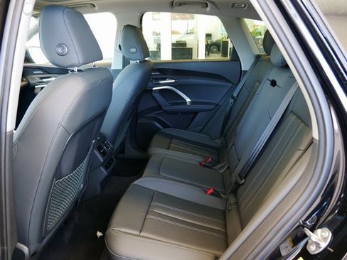 New 2025 Audi Q5 Premium Plus image 12