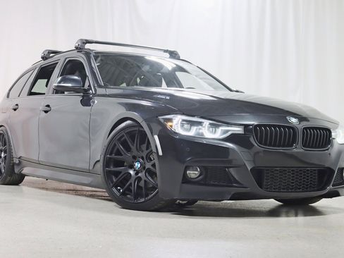 Used 2019 BMW 330i xDrive Wagon 330i xDrive M SPORT w/ M Sport Edition image 7