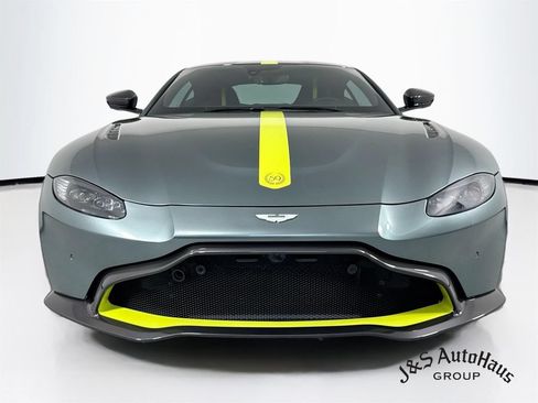 Used 2020 Aston Martin V8 Vantage AMR RWD image 2