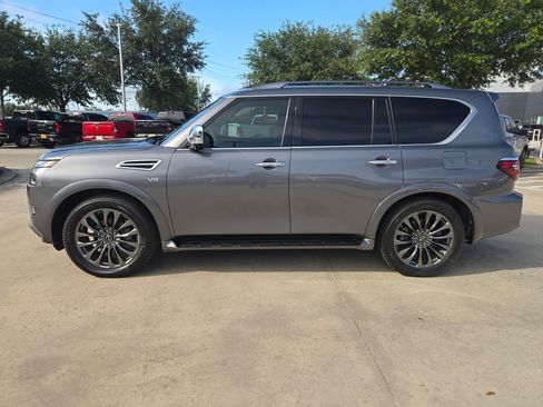 Used 2021 Nissan Armada Platinum w/ Captain's Chairs Package RWD image 6