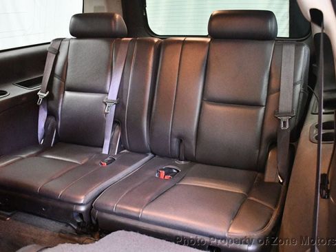 Used 2010 Chevrolet Suburban LTZ image 24