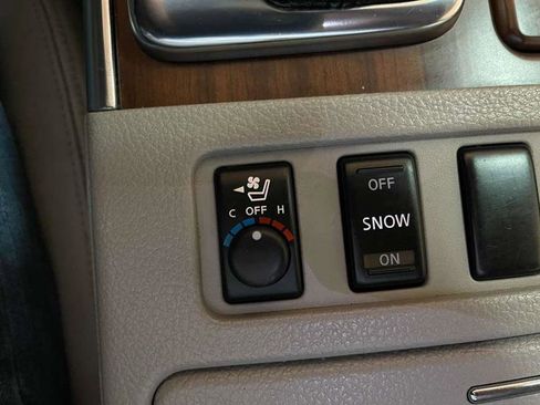 Used 2008 INFINITI M35 x w/ Technology Pkg image 25