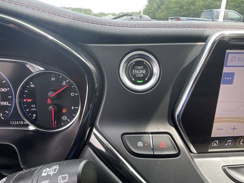 Certified 2021 Chevrolet Blazer RS w/ Enhanced Convenience Package FWD image 17
