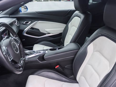 Used 2017 Chevrolet Camaro LT image 16