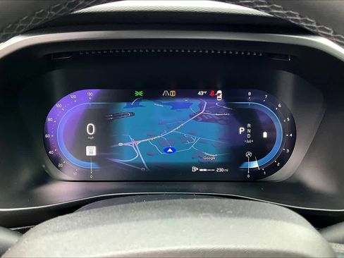 Certified 2023 Volvo XC40 B5 Ultimate w/ Protection Package Premier image 24