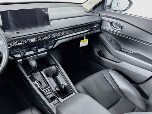 Used 2026 Honda Accord EX-L image 23