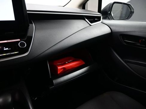 Used 2025 Toyota Corolla LE FWD image 24