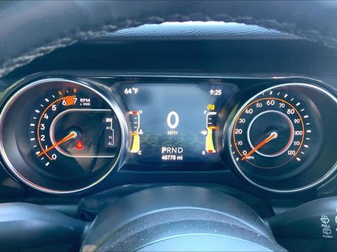 Used 2022 Jeep Wrangler Unlimited Sport AWD/4WD image 10