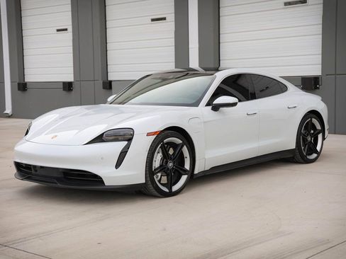 Used 2022 Porsche Taycan 4S image 4