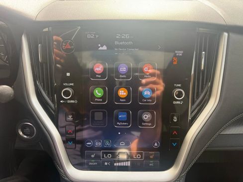 Used 2022 Subaru Outback Premium image 19