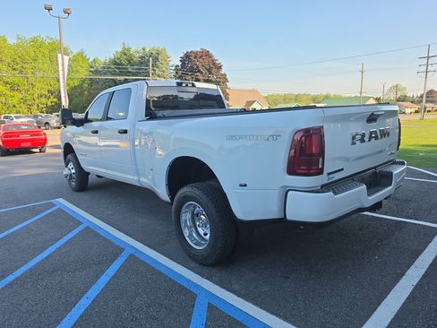Used 2025 RAM 3500 Big Horn AWD/4WD image 6