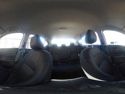 Used 2025 Nissan Altima 2.5 SV image 41