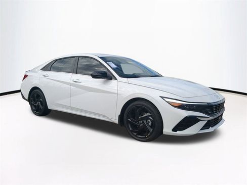 New 2026 Hyundai Elantra SEL Sport image 2