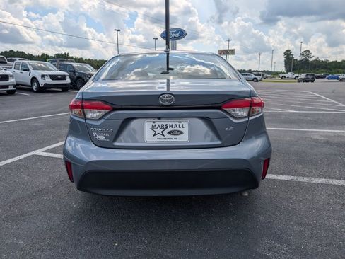 Used 2024 Toyota Corolla LE FWD image 4