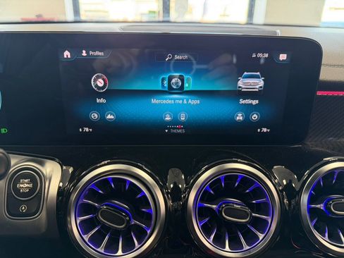 Used 2022 Mercedes-Benz GLB 250 GLB 250 SUV image 57