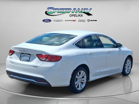 Used 2016 Chrysler 200 Limited FWD image 8