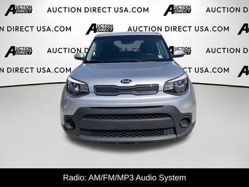 Used 2017 Kia Soul FWD image 2