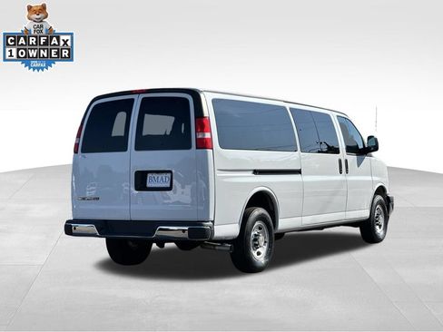 Used 2024 Chevrolet Express 3500 LT w/ LT Preferred Equipment Group RWD image 12