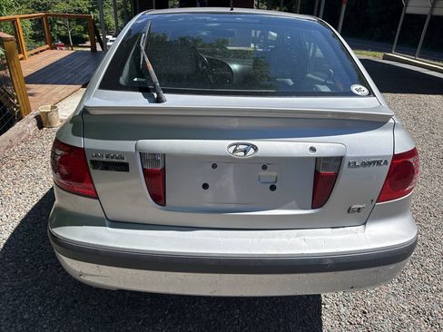 Used 2004 Hyundai Elantra GT FWD image 4