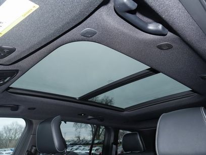 New 2025 Jeep Grand Cherokee Overland w/ Adv Protech Group III