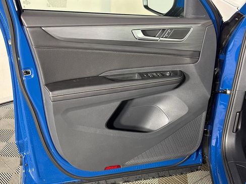 New 2025 Volkswagen Atlas Cross Sport SE image 10