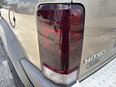 Used 2007 Dodge Nitro SXT RWD image 42