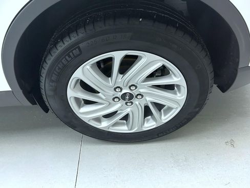 Used 2023 Lincoln Corsair AWD image 22